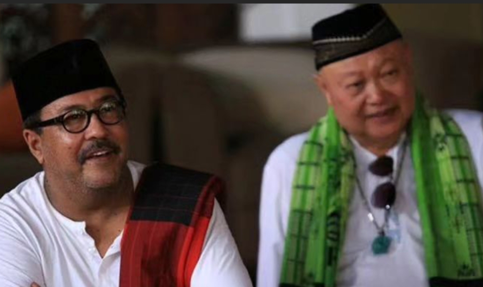 Koh Ahong (kanan) bersama Rano Karno, pemeran Sidoel. =Rujukanmedia.com/Instagram @si.rano