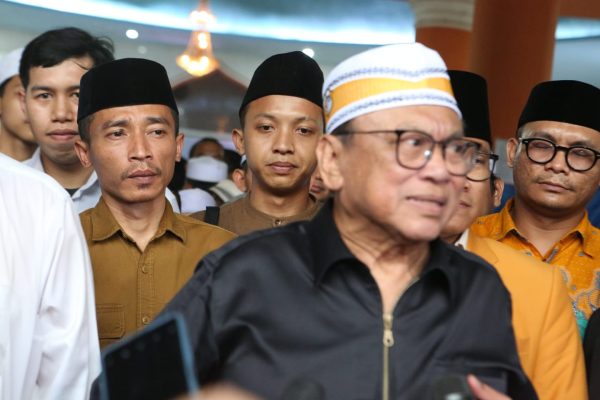 Daen Nuhdiana Temani OSO Motivasi Santri di Ponpes Al-Ashriyyah Nurul Iman Parung Bogor