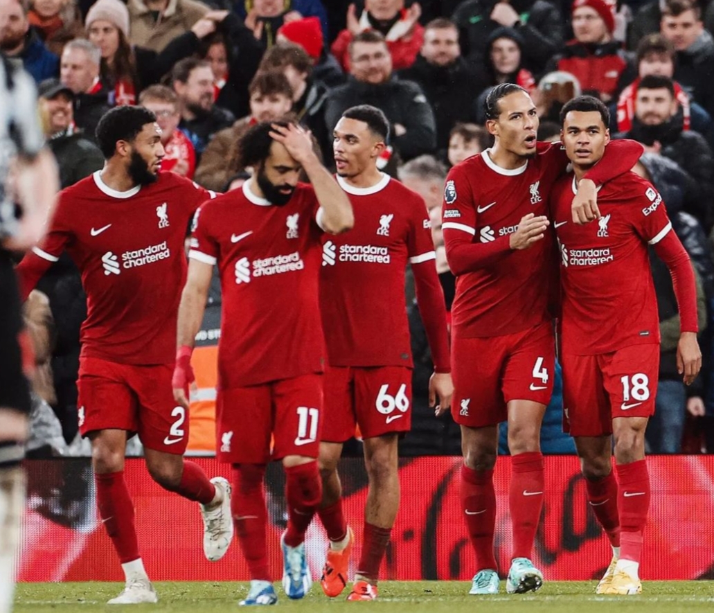 Selebrasi para pemain Liverpool usai Mohammed Salah menjebol gawang Newcastle United = Instagram @liverpoolfc