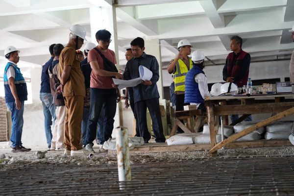 Komisi III DPRD Kota Bogor melakukan inspeksi mendadak (Sidak) ke proyek pembangunan Pasar Gembrong Sukasari