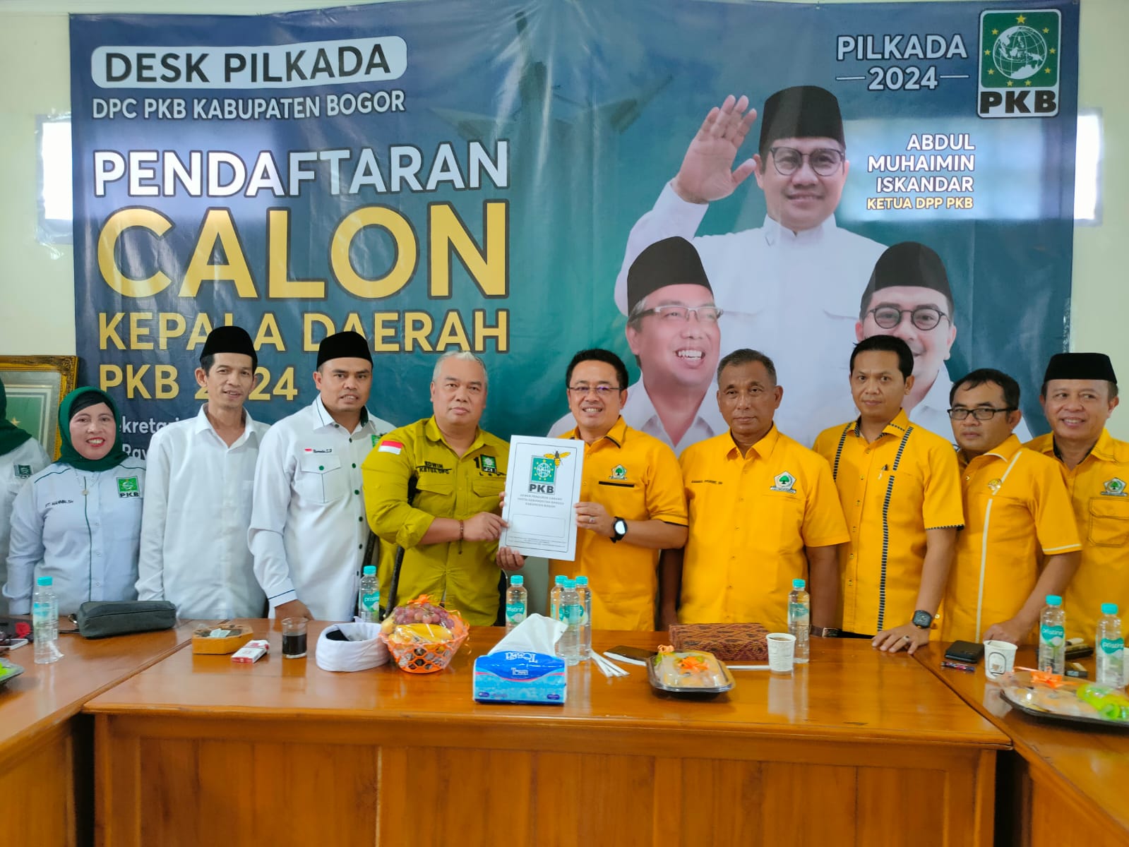 Foto bersama jajaran DPD Golkar dan DPC PKB Kabupaten Bogor dalam safari Politik Pilkada Kabupaten Bogor (IST/Rujukanmedia)