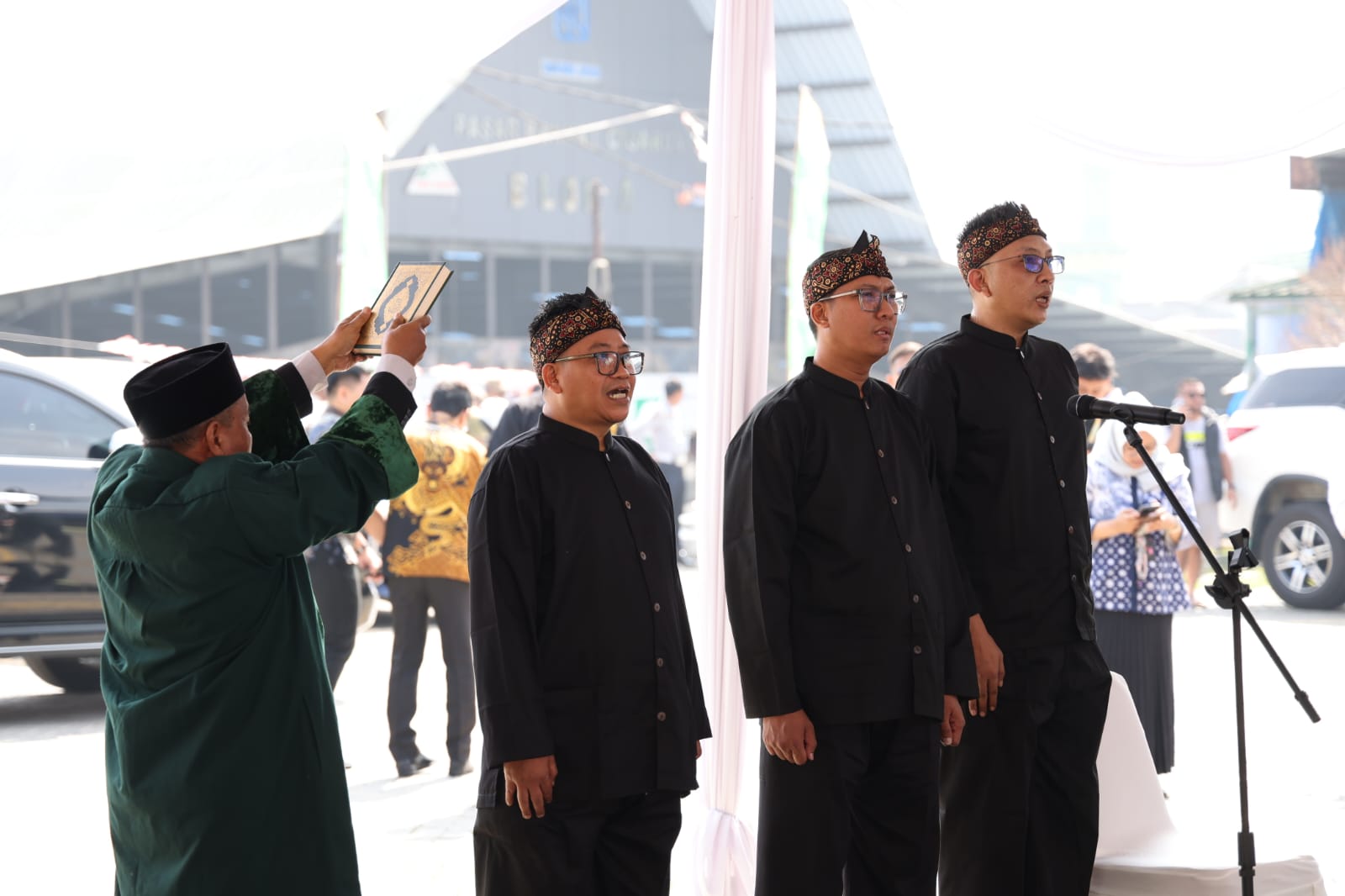 Proses pelantikan Direksi Perumda Pasar Tohaga Kabupaten Bogor (Dok.Diskominfo)