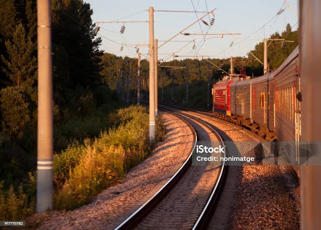 Kreta api adalah alat transportasi yang sangat populer disemua negara, images sumber: iStock