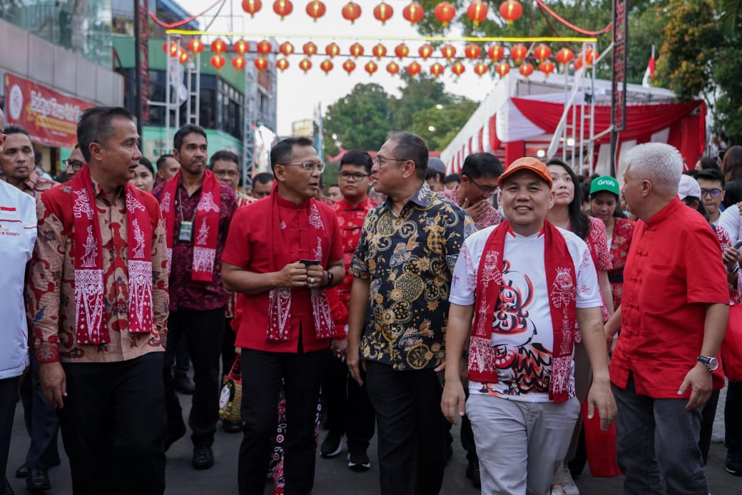 Ketua DPRD Kota Bogor, Adityawarman saat hadir dalam penyelenggaraan Bogor Street Festival Cap Go Meh (Dok.DPRD)