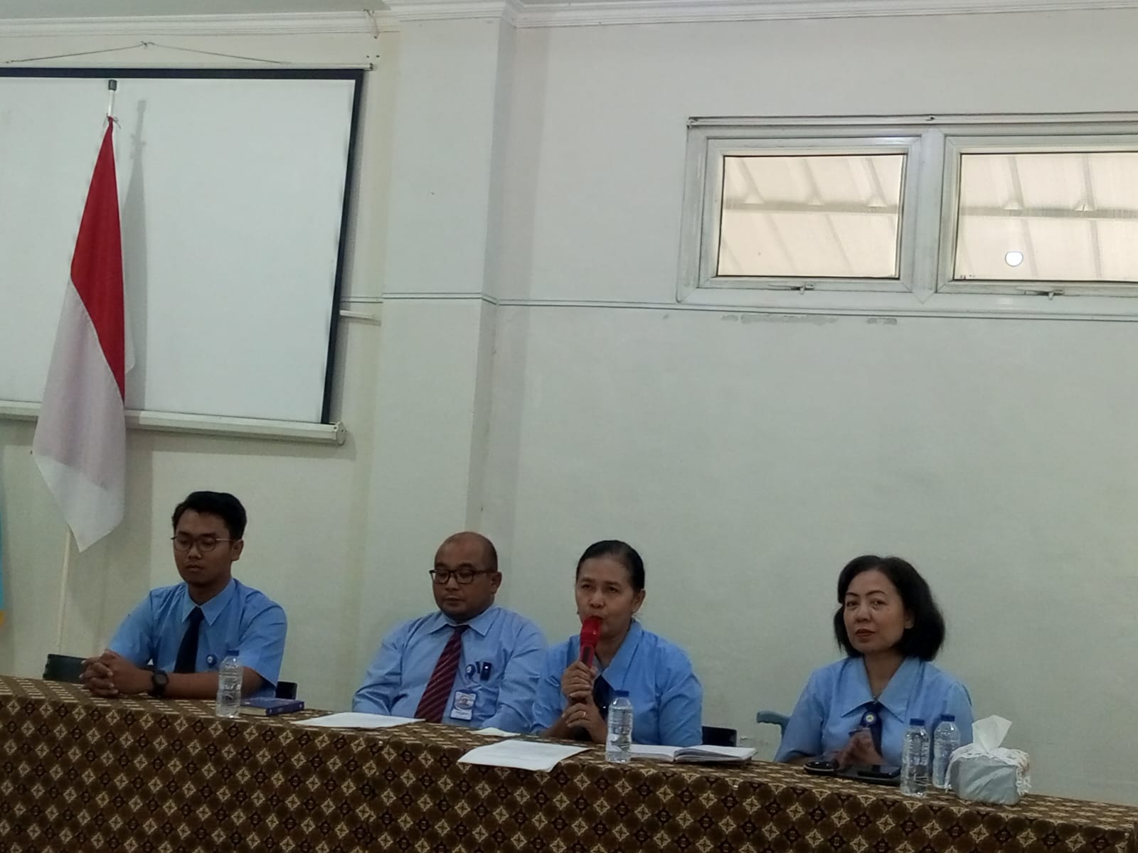 SMP Mardi Waluya Cibinong, Kabupaten Bogor saat memberikan keterangan pers terkait kasus pemukulan yang melibatkan siswanya (Istimewa)