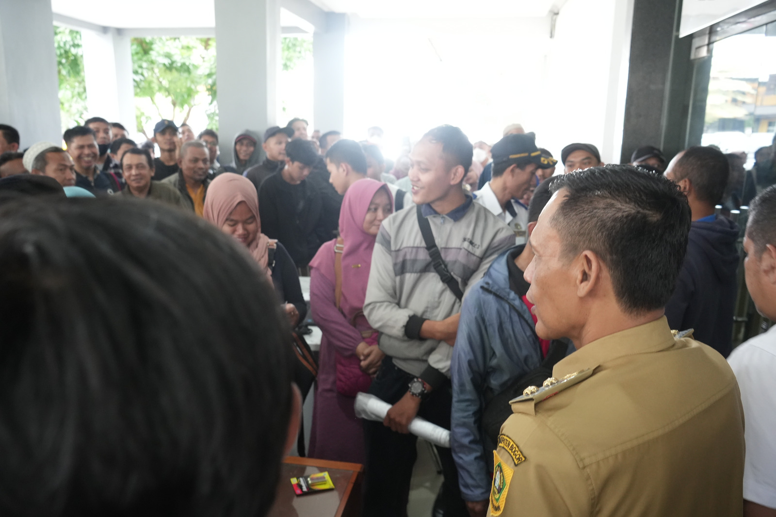 Wabup Bogor Jaro Ade di Kantor Samsat Cibinong (Dok.Diskominfo)
