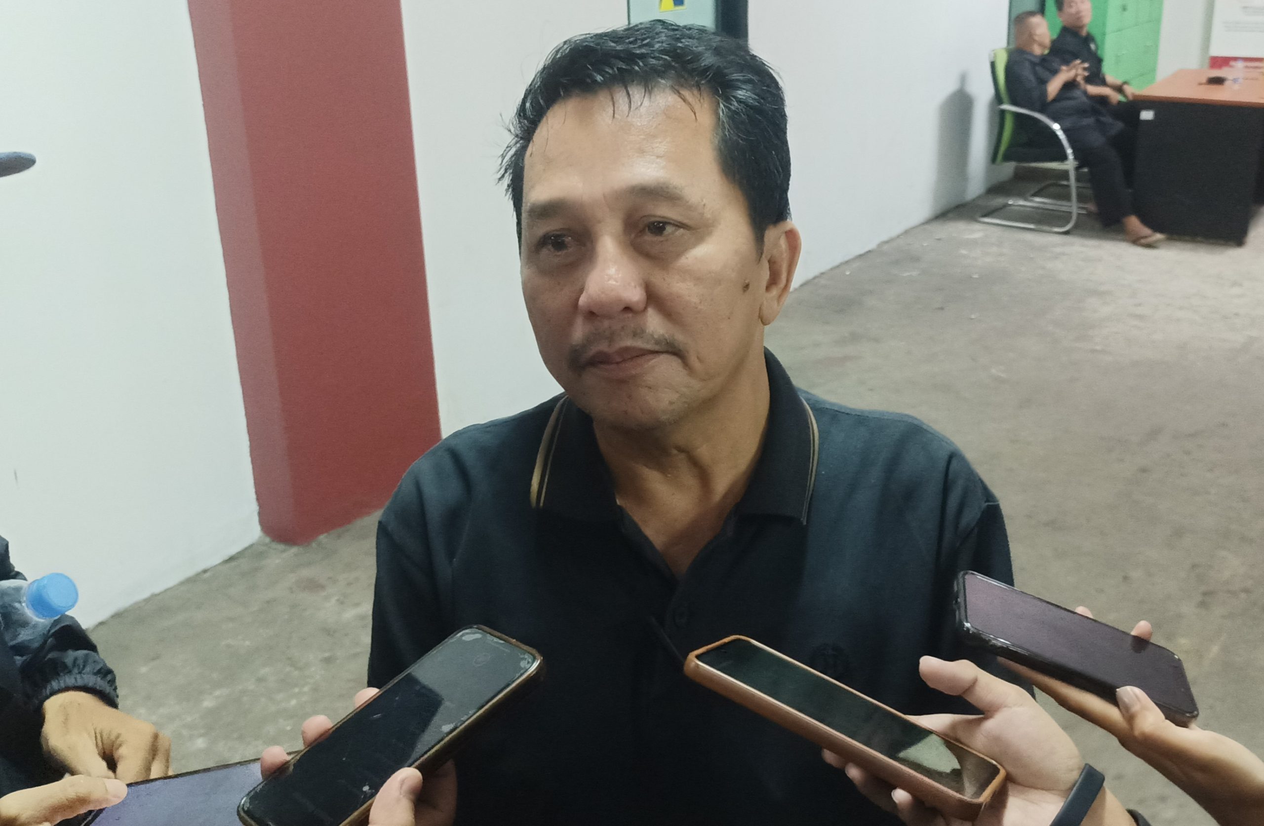 Salah satu penyedia jasa yang mengikuti audiensi di Kantor Dinas Pekerjaan Umum (Istimewa)