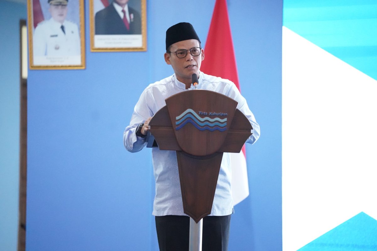 Direktur Utama Perumda Air Minum Tirta Kahuripan, Tedi Kurniawan
