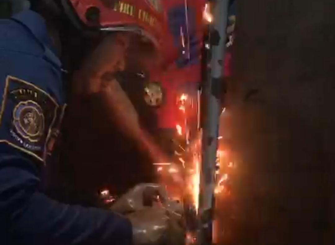 Tangkapan layar video evakuasi bocah di Klapanunggal, Kabupaten Bogor (Istimewa)