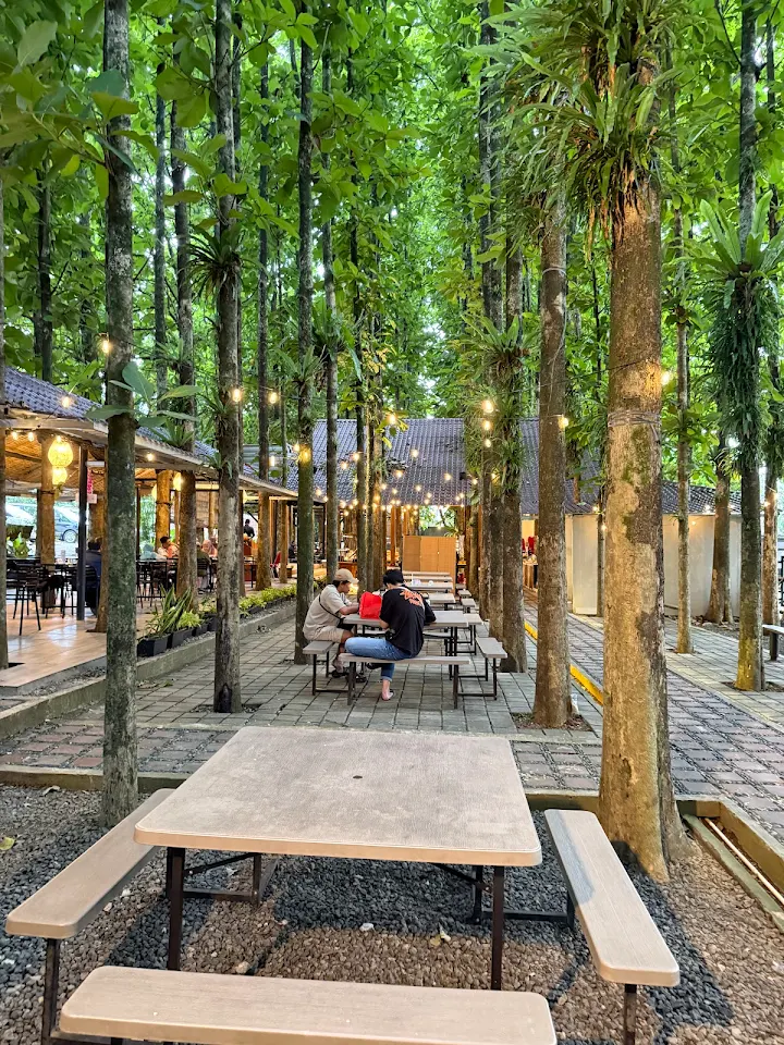 Tectona Resto Bogor, images sumber: Cyntia Habsari