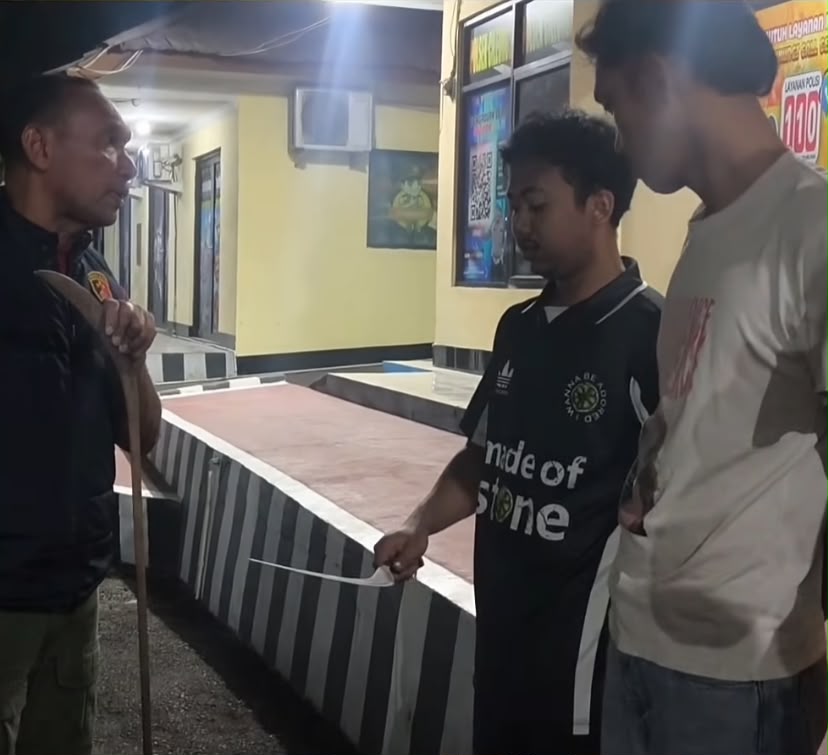 Sejumlah remaja diduga gangster diamankan polisi saat hendak tawuran pakai senjata tajam (Dok.Polisi)